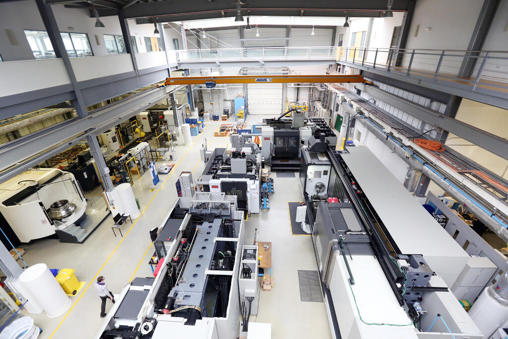 The AMRC's Factory of the Future shop floor.