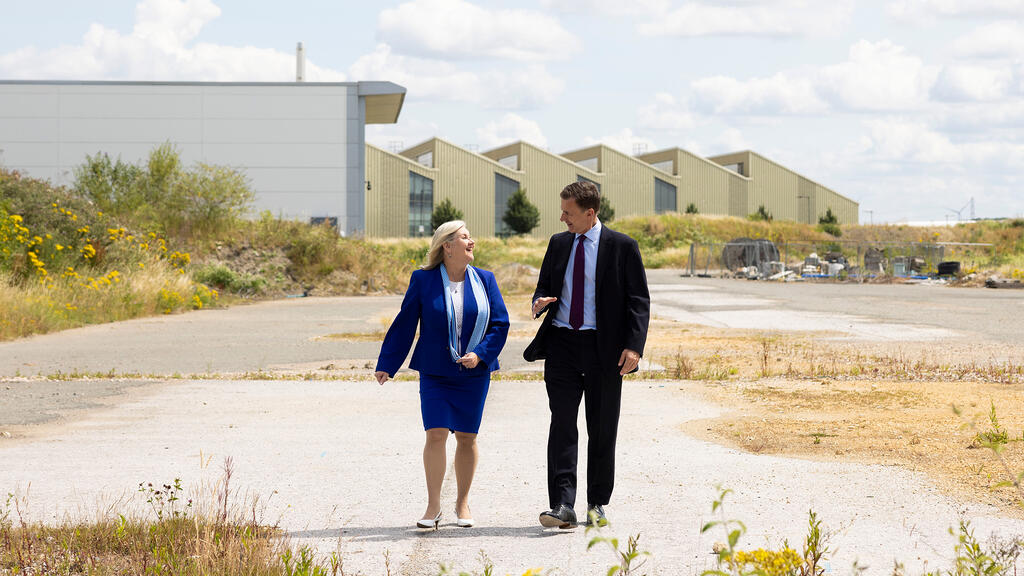 UK Chancellor Jeremy Hunt and Boeing President Maria Laine at the site of the new Compass building.